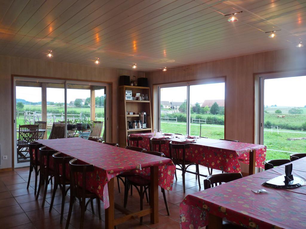 Le Trot'In Chair Bed and Breakfast Martigny-le-Comte Esterno foto