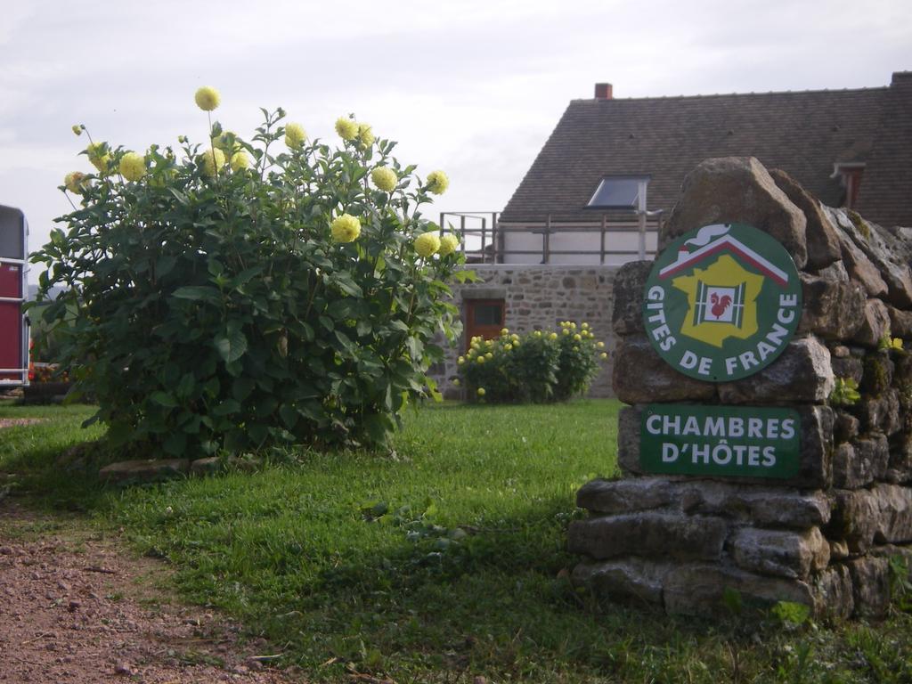 Le Trot'In Chair Bed and Breakfast Martigny-le-Comte Esterno foto